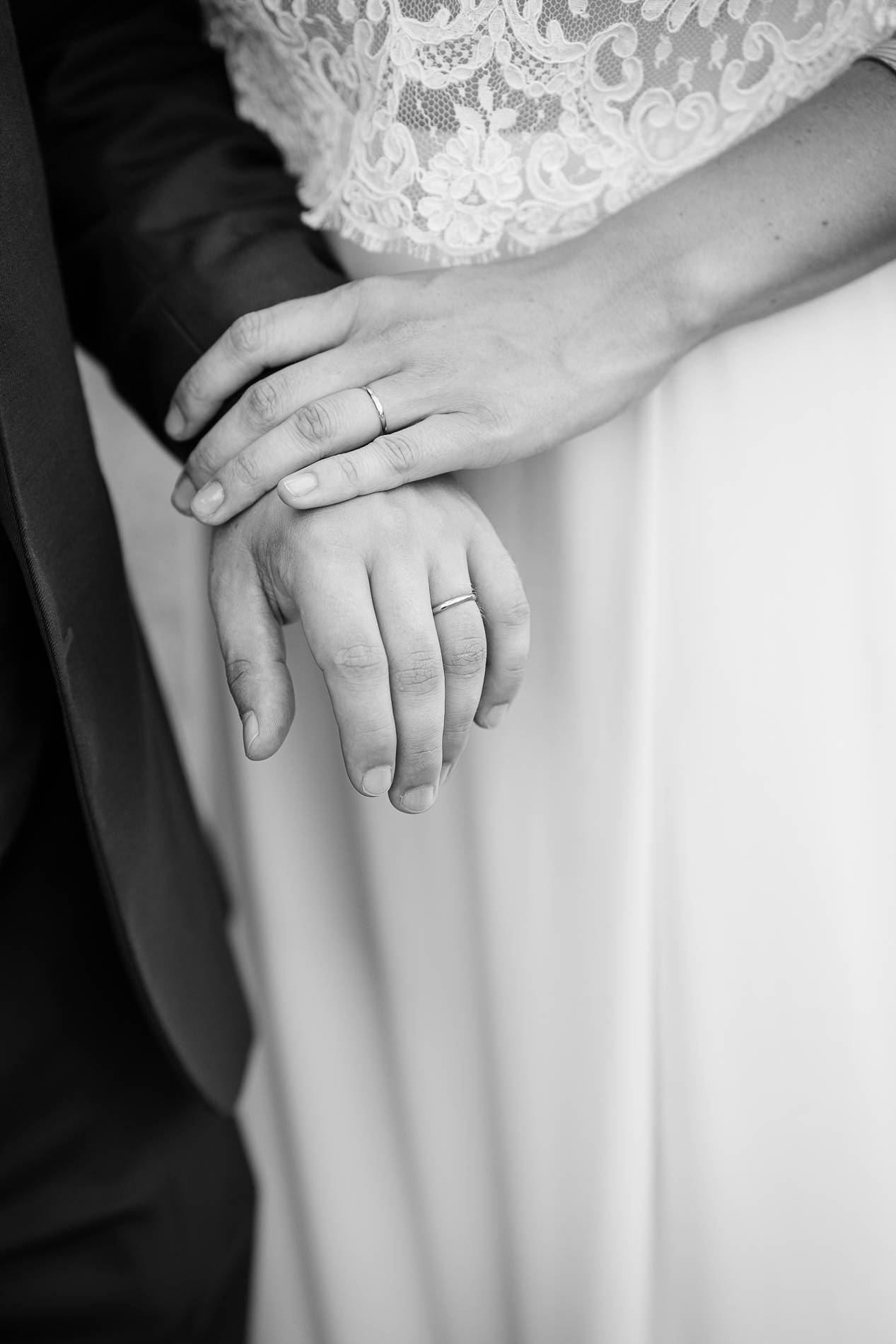 reportage mariage - photo details noir et blanc - amelie labarthe photography